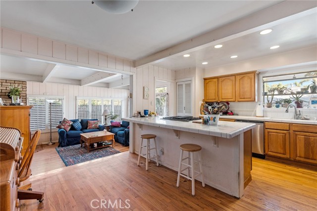 1143 23rd Street, Manhattan Beach, California 90266, 3 Bedrooms Bedrooms, ,2 BathroomsBathrooms,Residential,Sold,23rd,SB21228772
