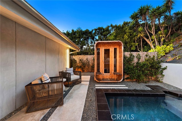 Detail Gallery Image 37 of 54 For 1318 Outrigger Dr, Corona Del Mar,  CA 92625 - 4 Beds | 4/1 Baths