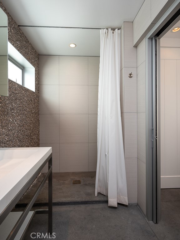 137 15th Street, Manhattan Beach, California 90266, 2 Bedrooms Bedrooms, ,2 BathroomsBathrooms,Residential,Sold,15th,SB22082552