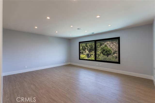 Detail Gallery Image 33 of 62 For 2111 Rimcrest Dr, Glendale,  CA 91207 - 4 Beds | 5 Baths