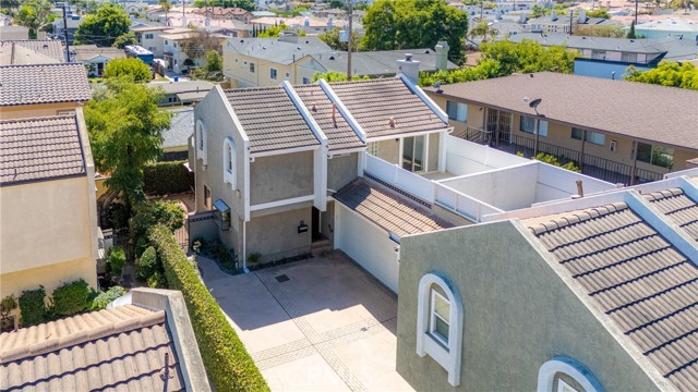 2012 Manhattan Beach Boulevard, Redondo Beach, California 90278, 2 Bedrooms Bedrooms, ,2 BathroomsBathrooms,Residential,For Sale,Manhattan Beach Boulevard,PV25192906