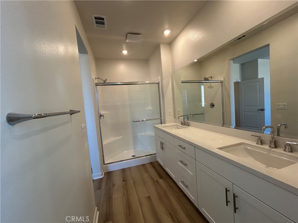 MLS #OC25257917 image #16