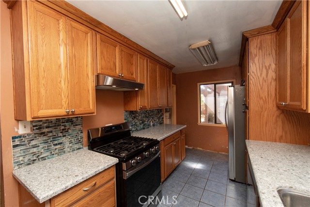 Detail Gallery Image 13 of 50 For 4402 Cathann St, Torrance,  CA 90503 - 4 Beds | 2/1 Baths