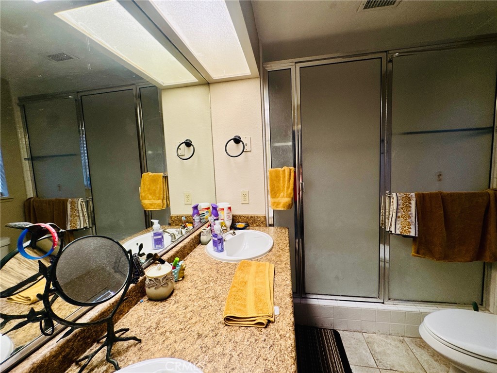 https://media.crmls.org/medias/a6ab27dd-f051-46ae-9919-4f5eefdd3cde.jpg?preset=X-Large