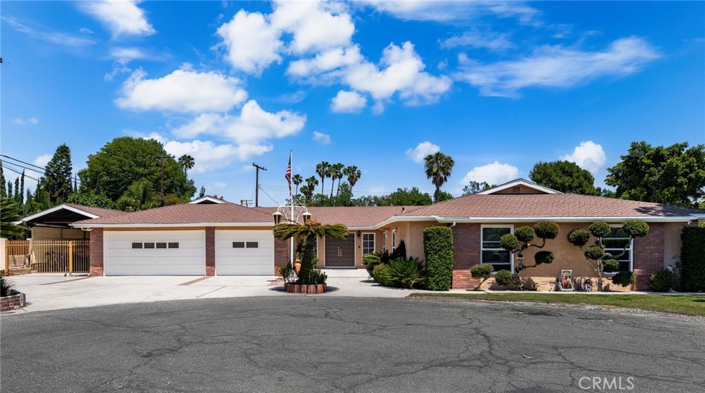 321 W Hermosa Drive