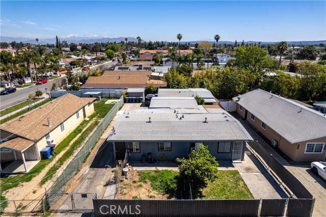 5787 Warren Street, Riverside CA: https://media.crmls.org/medias/a6ab9dd3-fa3e-4aa8-8a70-6dddb2a0c400.jpg