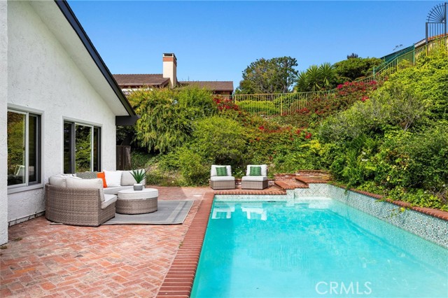 6808 Kings Harbor Drive, Rancho Palos Verdes CA: https://media.crmls.org/medias/a6abddee-9f7b-4129-a0ed-634515aa3b8c.jpg