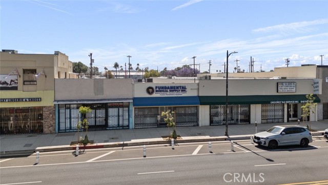 7114 Reseda Boulevard, Reseda (los Angeles), California 91335, ,Commercial Lease,For Rent,7114 Reseda Boulevard,CRSR24134654