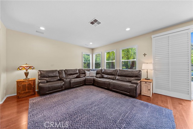 Detail Gallery Image 15 of 44 For 32829 Stonefield Ln, Temecula,  CA 92592 - 4 Beds | 3 Baths