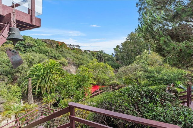 237 W Avenida Alessandro, San Clemente CA: https://media.crmls.org/medias/a6ac43df-44ea-4cd1-aaaa-7095b87e4cec.jpg