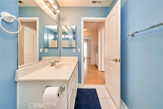Detail Gallery Image 36 of 39 For 1527 W 146th St #4,  Gardena,  CA 90247 - 3 Beds | 2/1 Baths