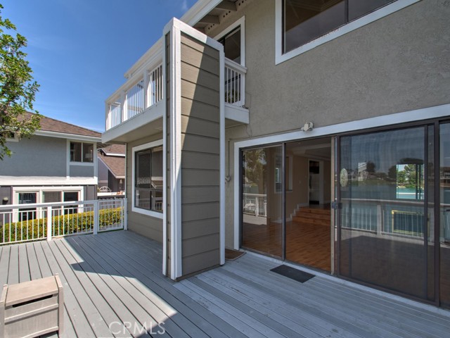 Detail Gallery Image 25 of 29 For 65 Lakeshore #13,  Irvine,  CA 92604 - 4 Beds | 3 Baths