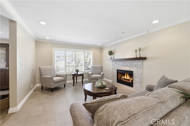 Detail Gallery Image 10 of 57 For 4208 Birchwood, Seal Beach,  CA 90740 - 4 Beds | 3 Baths