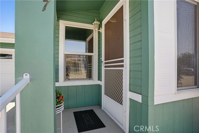 27250 Murrieta Road, Menifee CA: https://media.crmls.org/medias/a6adfe99-0508-404d-bdce-7f6497bfc2e8.jpg