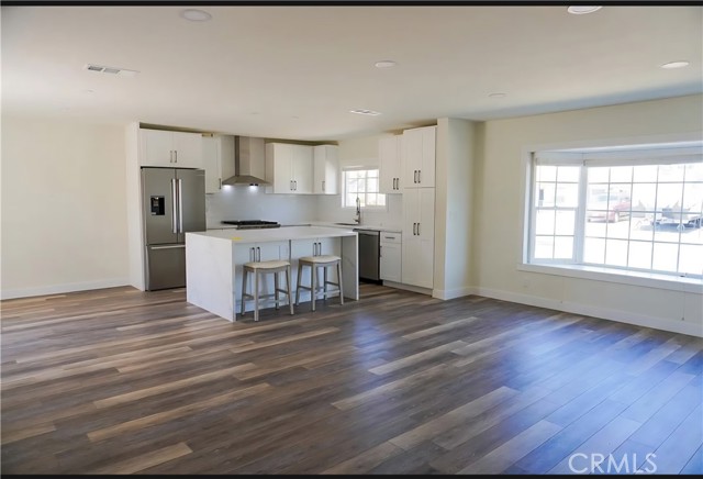 Detail Gallery Image 2 of 17 For 18271 Roberta, Huntington Beach,  CA 92646 - 4 Beds | 2 Baths