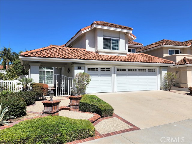 Detail Gallery Image 2 of 34 For 14 Andalucia, Irvine,  CA 92614 - 5 Beds | 3 Baths