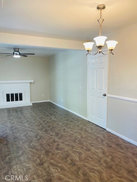 5674 Avenue Juan Bautista, Jurupa Valley CA: https://media.crmls.org/medias/a6b0e9ce-28de-462e-94e3-275245f5a48f.jpg