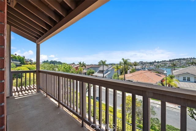 22571 Labrusca, Mission Viejo CA: https://media.crmls.org/medias/a6b16e84-7d56-46e3-a133-6c6230695d00.jpg
