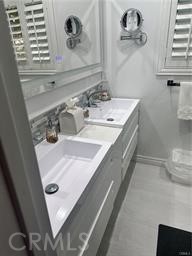 https://media.crmls.org/medias/a6b2673d-1206-4d5f-bbba-d7ae6f295695.jpg?preset=X-Large