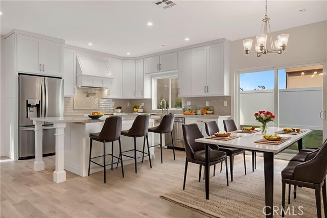 Detail Gallery Image 5 of 39 For 15241 Nurmi St, Sylmar,  CA 91342 - 4 Beds | 3 Baths