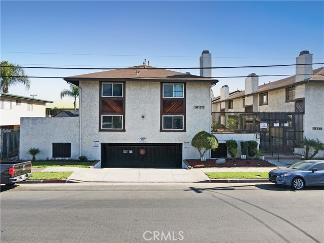 Detail Gallery Image 4 of 37 For 16126 Cornuta Ave #111,  Bellflower,  CA 90706 - 3 Beds | 2 Baths