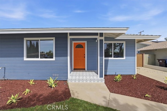 Detail Gallery Image 2 of 44 For 822 W 5th St, Ontario,  CA 91762 - 3 Beds | 2 Baths