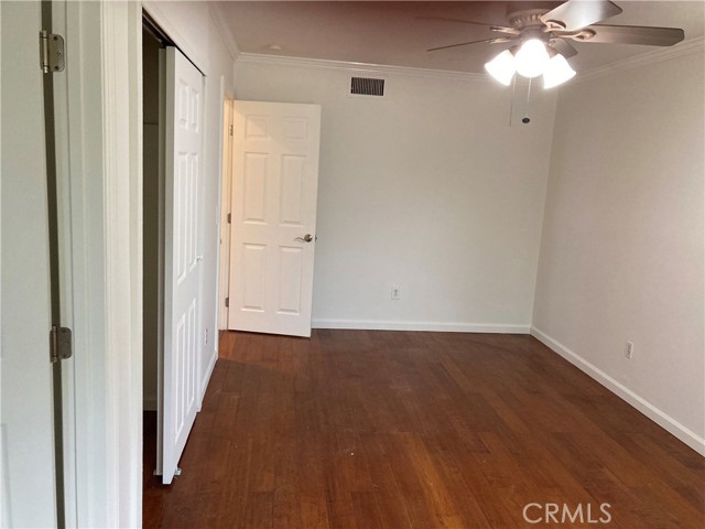 Detail Gallery Image 15 of 22 For 23464 Sylvan St, Woodland Hills,  CA 91367 - 3 Beds | 2/1 Baths