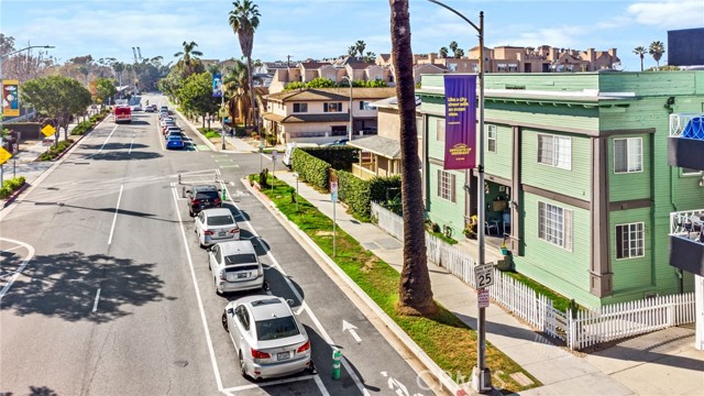 545 W 3rd Street, Long Beach CA: https://media.crmls.org/medias/a6b58bf8-d055-4553-b6a8-4d246db0e4bc.jpg