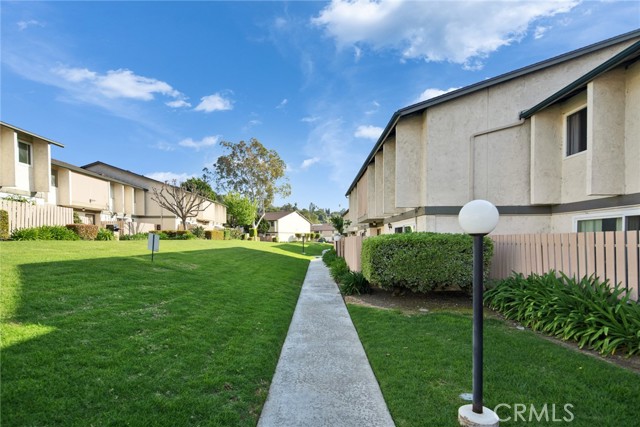 Detail Gallery Image 21 of 29 For 2300 S Hacienda Bld #F5,  Hacienda Heights,  CA 91745 - 2 Beds | 1/1 Baths