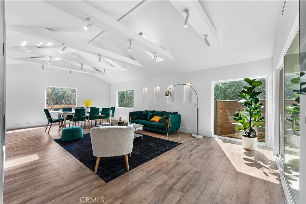 2911 E Chevy Chase DriveGlendale img 20