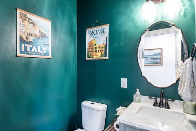1320 Bush Street, San Diego CA: https://media.crmls.org/medias/a6b73a2e-c79d-4c34-b30e-92794b8bd9f3.jpg