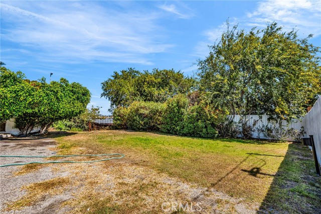 5723 West 74th Street, Los Angeles CA: https://media.crmls.org/medias/a6b758eb-fbae-4d3c-8544-3e2e9a6751f7.jpg