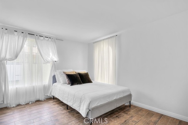 1702 E Dimondale Drive, Carson CA: https://media.crmls.org/medias/a6b8f1eb-7607-4574-81c7-08963b895967.jpg