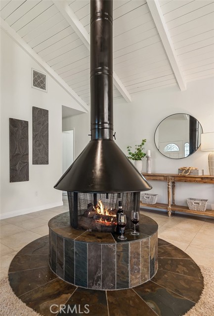 Detail Gallery Image 5 of 27 For 672 S Schug St, Orange,  CA 92869 - 4 Beds | 2/1 Baths