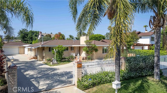 17533 Raymer Street, Sherwood Forest CA: https://media.crmls.org/medias/a6b97af7-ee2f-4c17-bb37-b4998eec942d.jpg