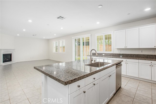 Detail Gallery Image 15 of 35 For 1004 Violet Ct, Calimesa,  CA 92320 - 5 Beds | 3 Baths