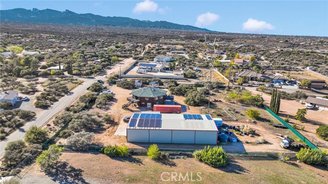 Detail Gallery Image 3 of 40 For 10328 El Centro, Oak Hills,  CA 92344 - 5 Beds | 4 Baths