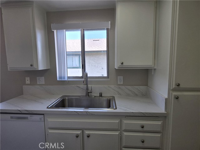 160 Wiseman Way, Upland CA: https://media.crmls.org/medias/a6bb5d6b-0427-4d87-beb8-f9e52b9d8937.jpg