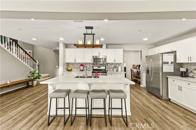 Detail Gallery Image 14 of 46 For 20407 Lyon Rd, Riverside,  CA 92507 - 4 Beds | 2/1 Baths