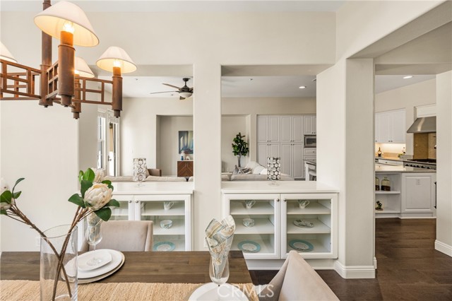 21270 Elda Cir, Huntington Beach CA: https://media.crmls.org/medias/a6bbe563-f6e1-465e-bf30-f9375a0525ae.jpg