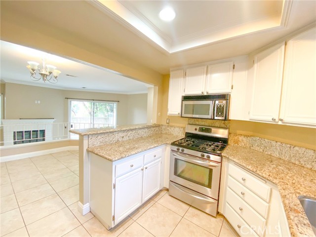 Detail Gallery Image 4 of 10 For 25989 Atherton Ave #26,  Laguna Hills,  CA 92653 - 2 Beds | 2/1 Baths