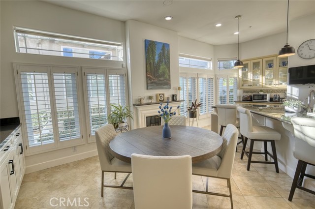 Detail Gallery Image 12 of 32 For 1409 Upland Hills Dr #N,  Upland,  CA 91784 - 2 Beds | 2/1 Baths