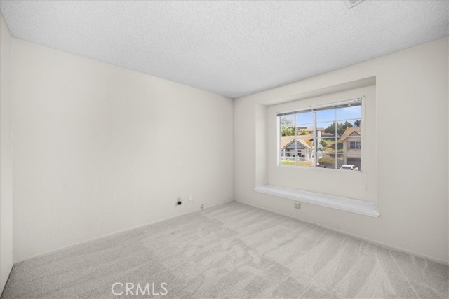 41880 Humber Dr., Temecula CA: https://media.crmls.org/medias/a6be241a-bda1-48dd-9d06-d5ac1e3a06e2.jpg