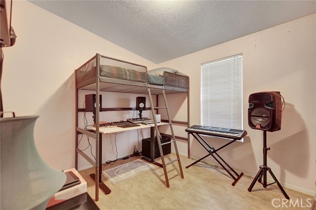 Detail Gallery Image 20 of 31 For 3825 Crestmore Rd #459,  Jurupa Valley,  CA 92509 - 3 Beds | 2 Baths