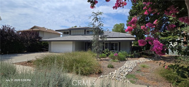 Detail Gallery Image 3 of 33 For 2051 Rancho Dr, Riverside,  CA 92507 - 4 Beds | 2/1 Baths