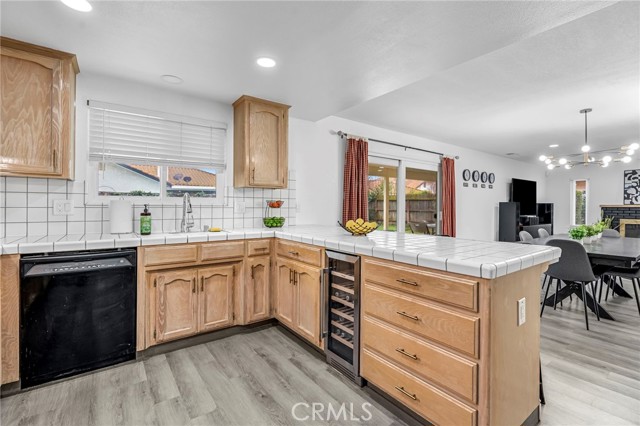 Detail Gallery Image 19 of 38 For 2488 Beechwood, Madera,  CA 93637 - 4 Beds | 3 Baths