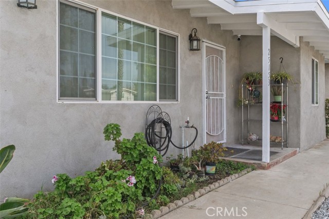 Detail Gallery Image 4 of 19 For 25153 Gentian Ave, Moreno Valley,  CA 92551 - 3 Beds | 2 Baths