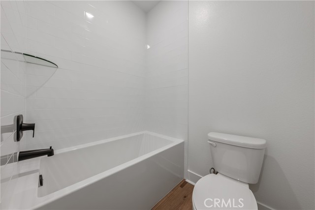 30105 Hillside Place, Castaic CA: https://media.crmls.org/medias/a6bf886f-bf0e-41ff-bd66-e11766cf8751.jpg