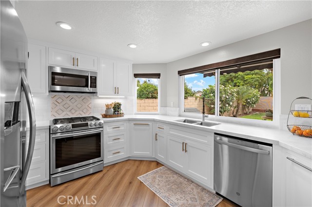 Detail Gallery Image 23 of 51 For 31902 Stoney Creek Rd, Rancho Santa Margarita,  CA 92679 - 5 Beds | 3 Baths