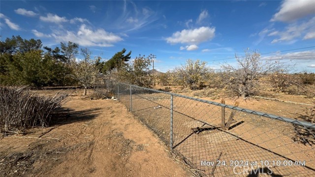 Detail Gallery Image 25 of 35 For 22071 Flint Rd, Apple Valley,  CA 92307 - 3 Beds | 2 Baths